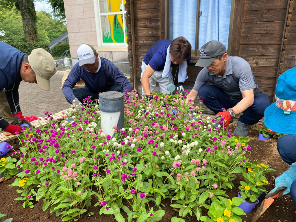日本平動物園花苗植栽作業